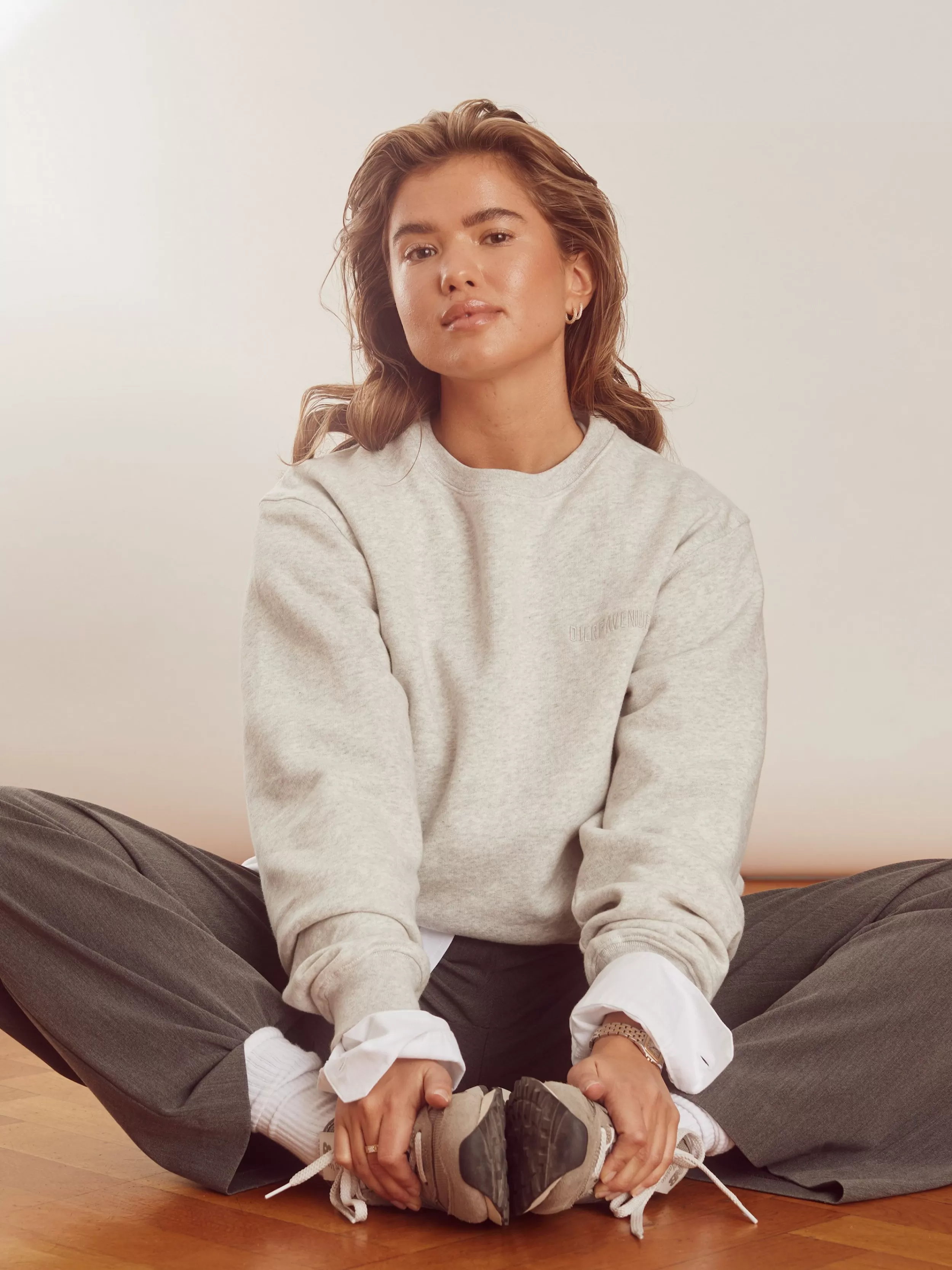 Djerf Avenue Staple Sweatshirt Grey<Women Sweaters